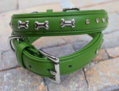 Pfoetchenwelt leder Hundehalsband verziert mit Knochen